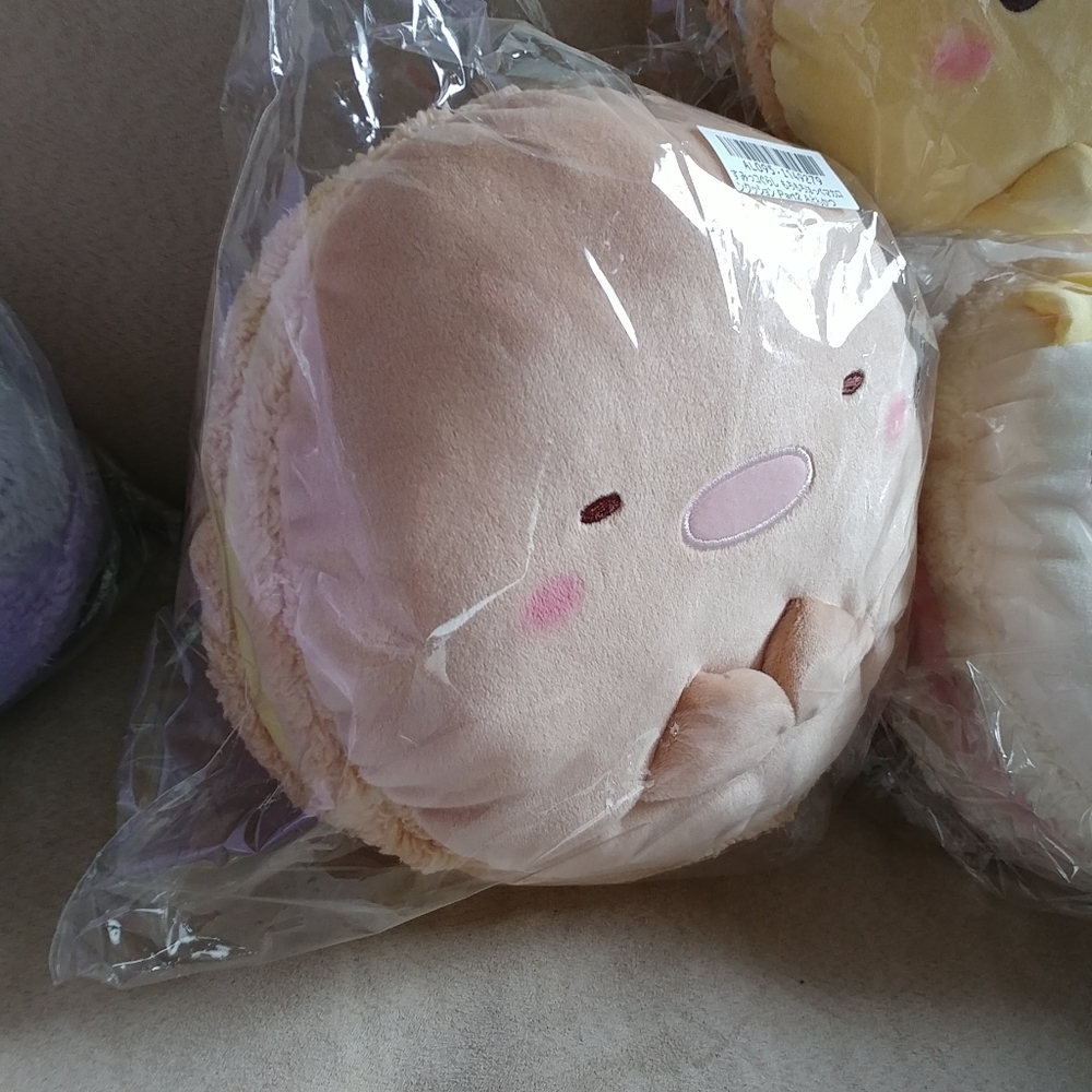 San-x Sumikko Gurashi Tonkatsu small macaron plush (Toreba)